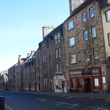 Royal Mile Famous Canongate Flat 에든버러 외부 사진